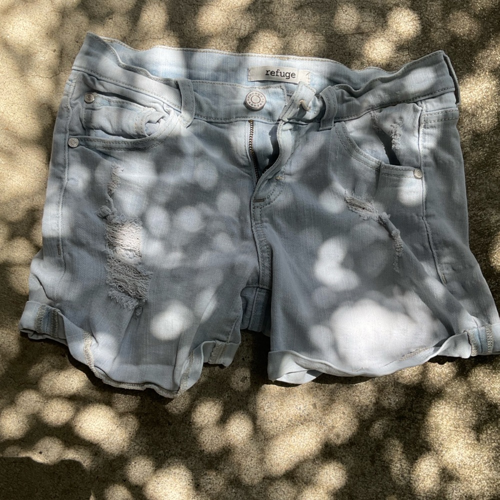 Refuge shorts